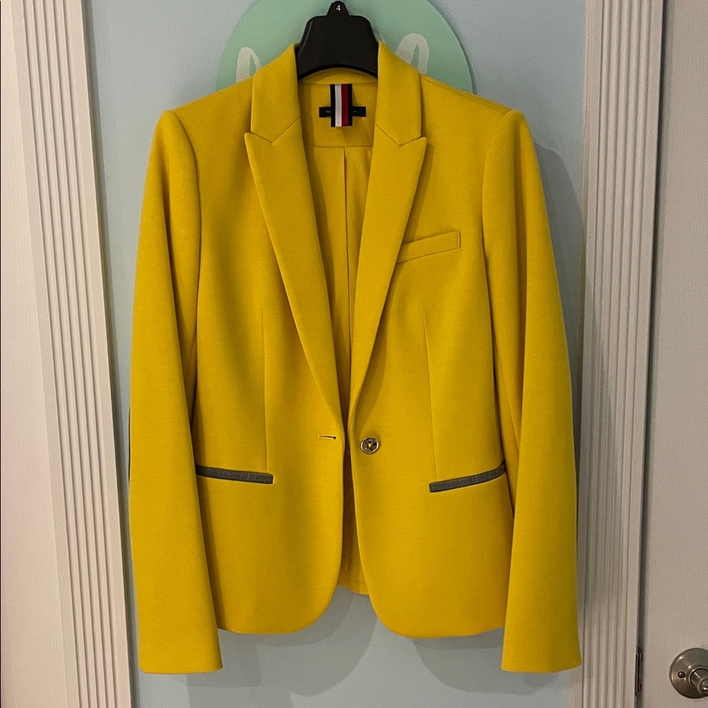 Tommy Hilfiger Yellow Blazer with Gray Accents